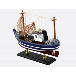 Medinio žvejybos laivo modelis